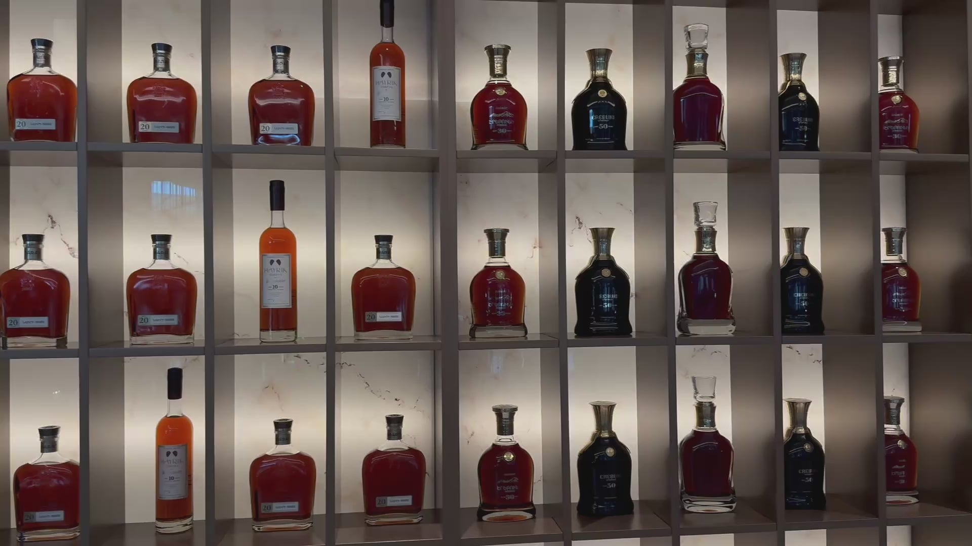 Armenischer Brandy, Wein und Spezialitäten im OldAreni Shop in Wien